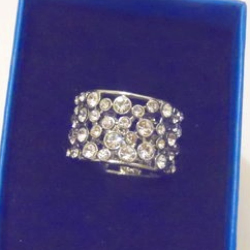 Real Collectibles by  Adrienne Silvertone Crystal Wedding Band Ring 9